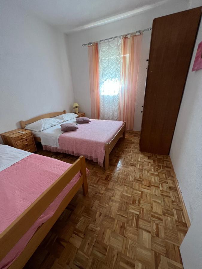Apartment Vujcic Donji Okrug  Extérieur photo
